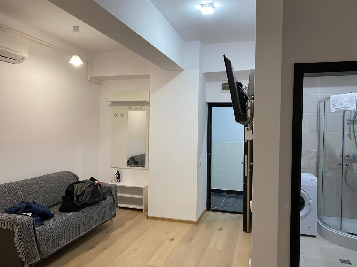 Studios & Apartments Palas By Glam Apartments Яш Екстериор снимка