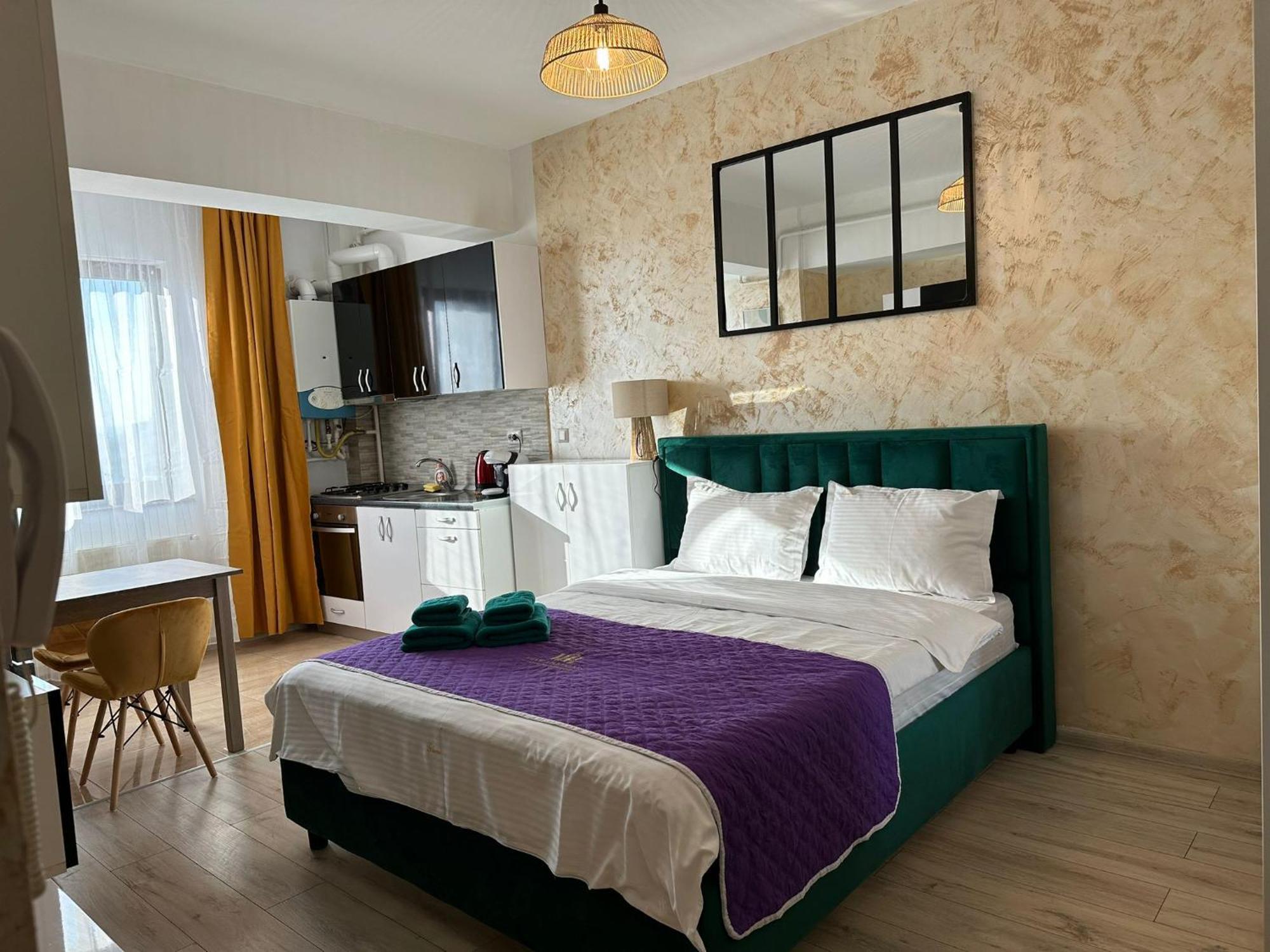 Studios & Apartments Palas By Glam Apartments Яш Екстериор снимка