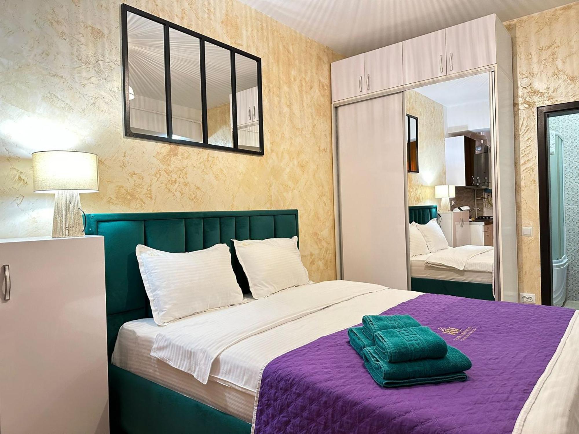 Studios & Apartments Palas By Glam Apartments Яш Екстериор снимка