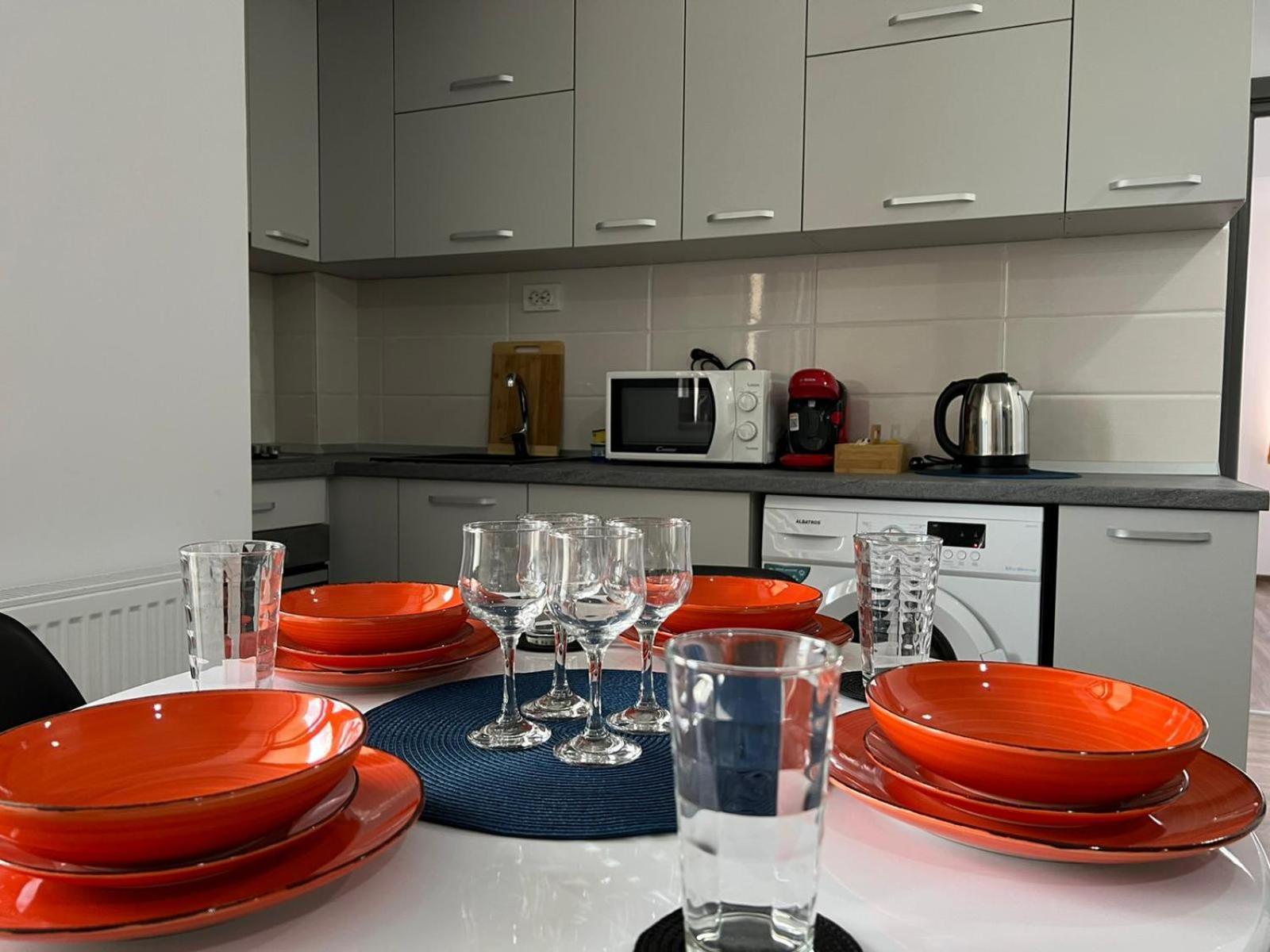 Studios & Apartments Palas By Glam Apartments Яш Екстериор снимка