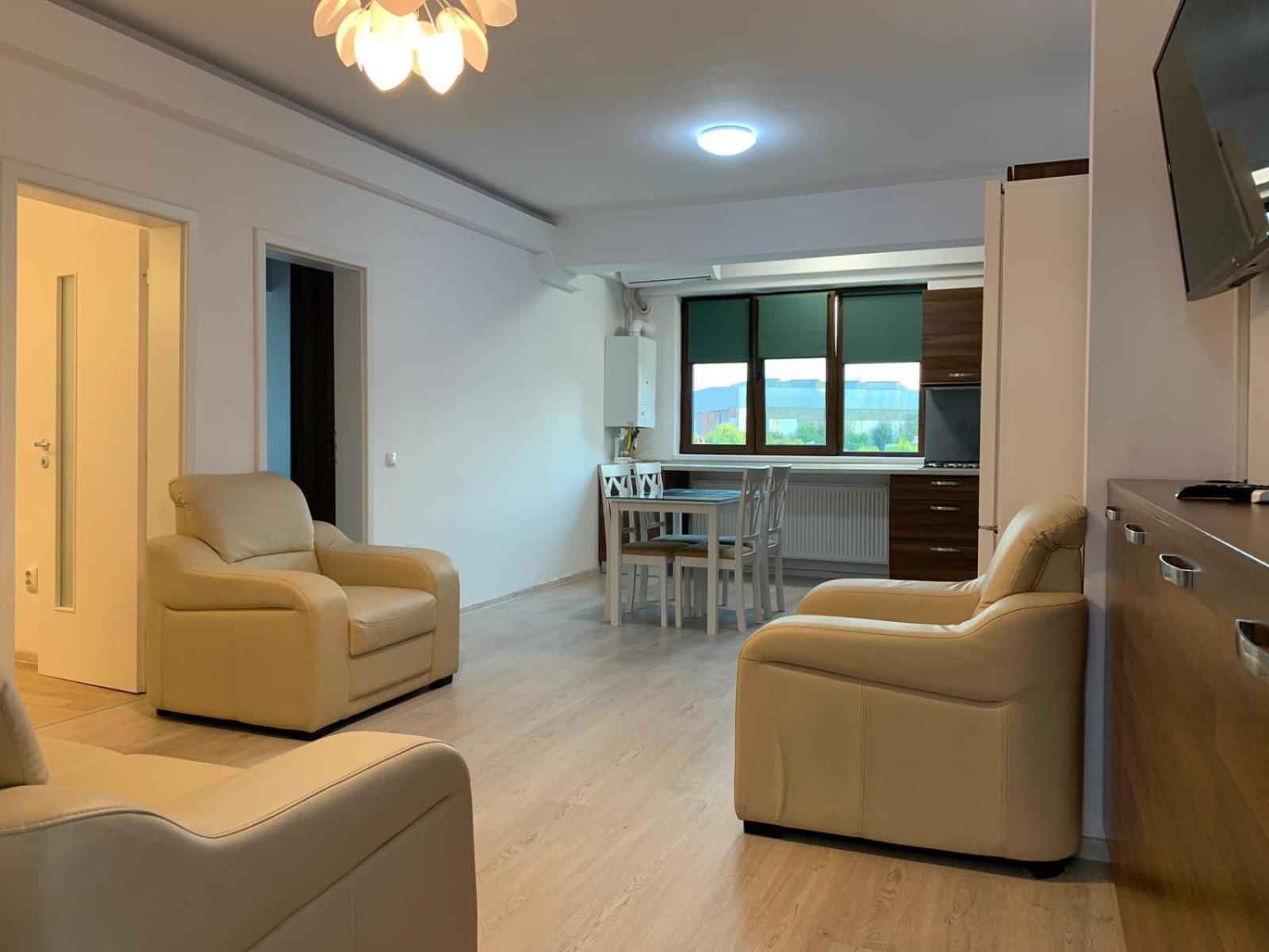Studios & Apartments Palas By Glam Apartments Яш Екстериор снимка
