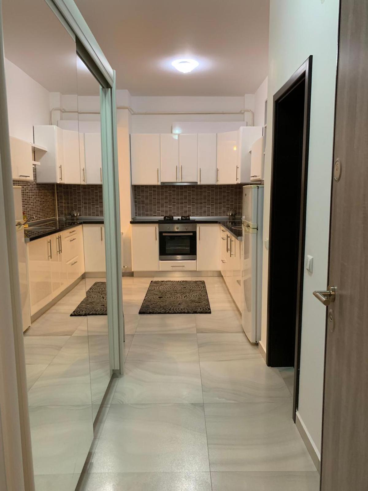 Studios & Apartments Palas By Glam Apartments Яш Екстериор снимка