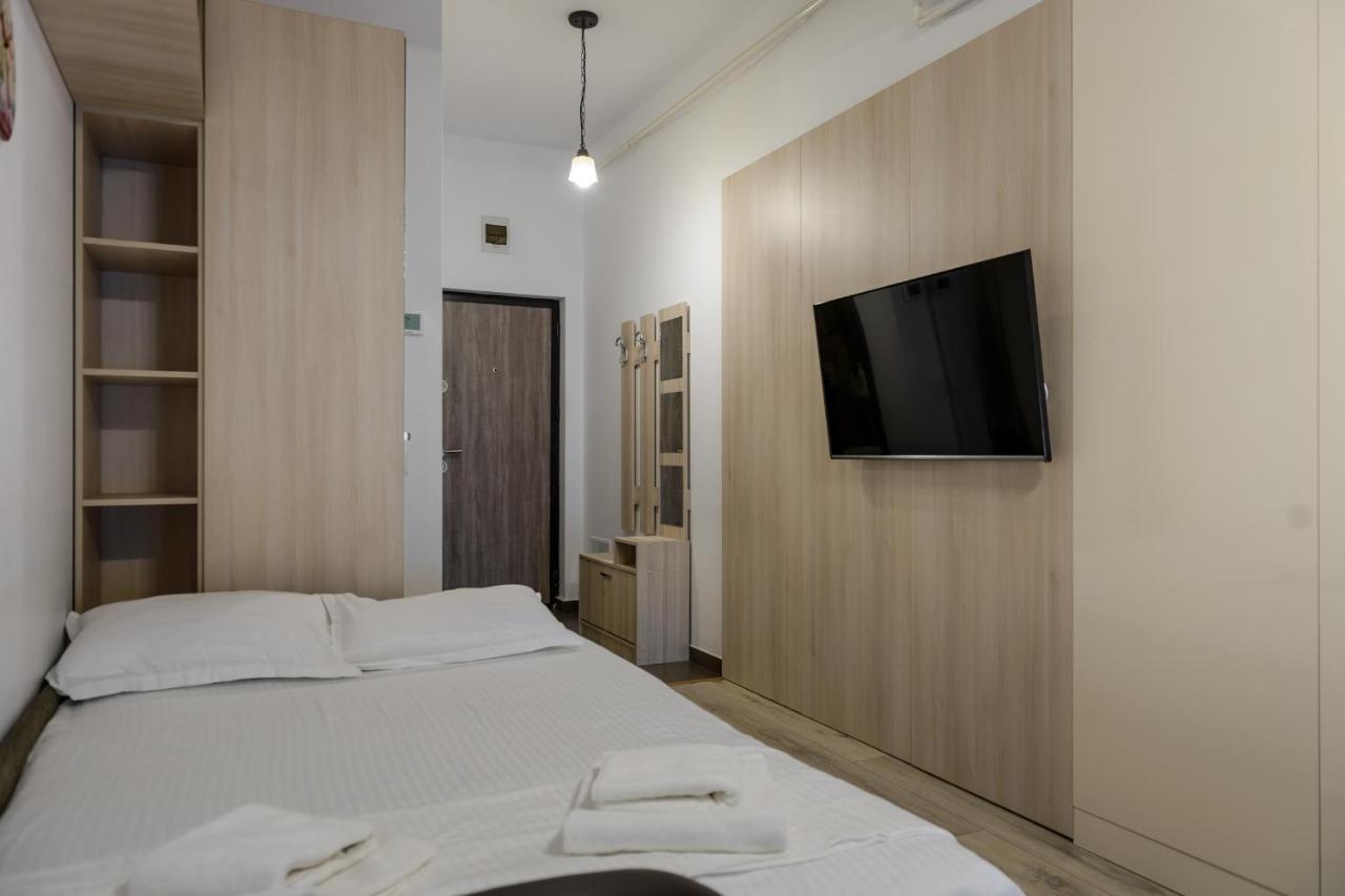Studios & Apartments Palas By Glam Apartments Яш Екстериор снимка