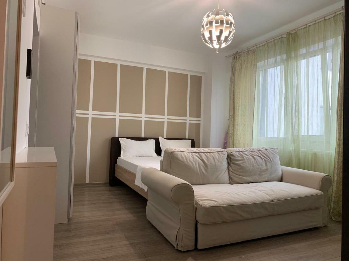 Studios & Apartments Palas By Glam Apartments Яш Екстериор снимка
