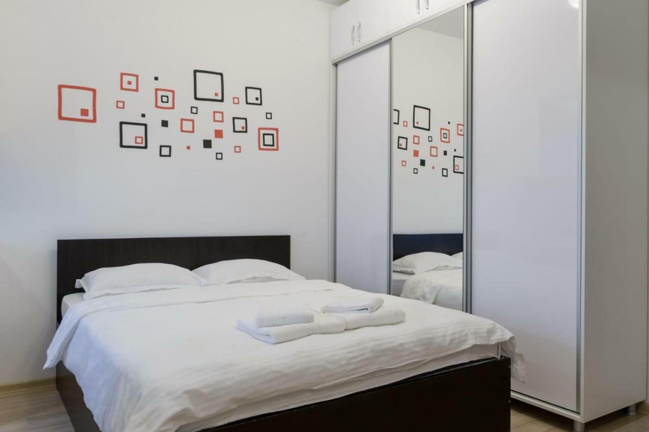 Studios & Apartments Palas By Glam Apartments Яш Екстериор снимка